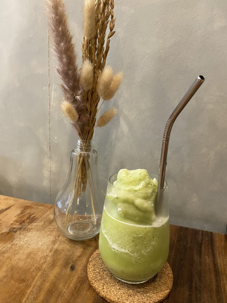 Hapag, basil shake