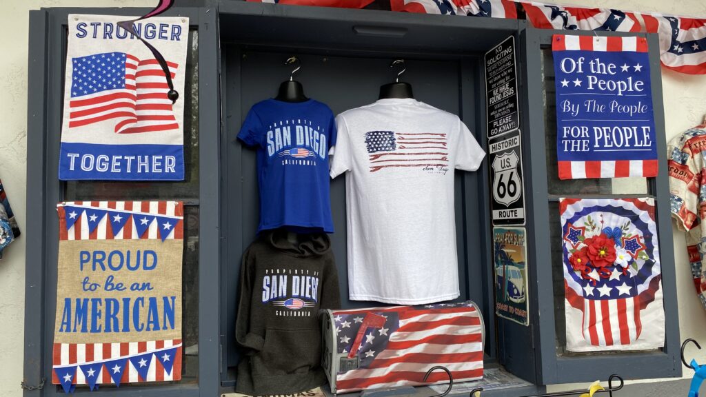 PROUD AMERICAN t-shirts