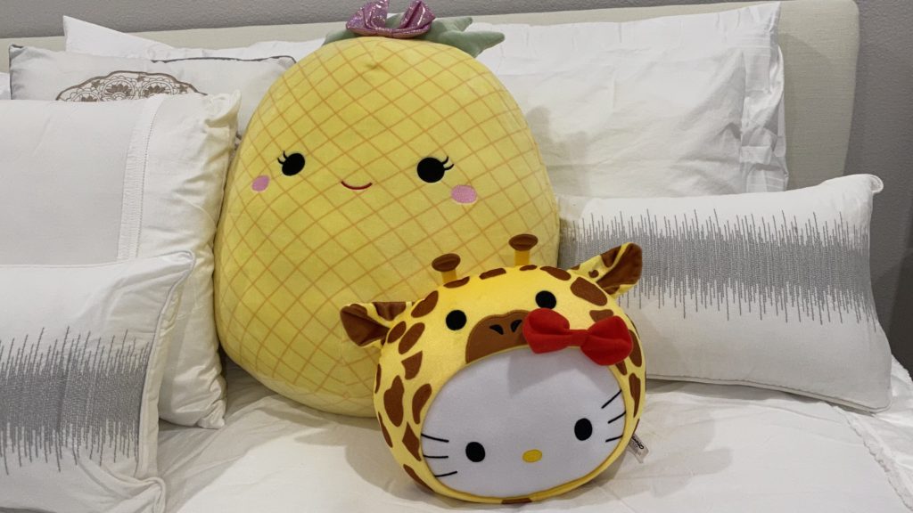 pineapple stuffed toy