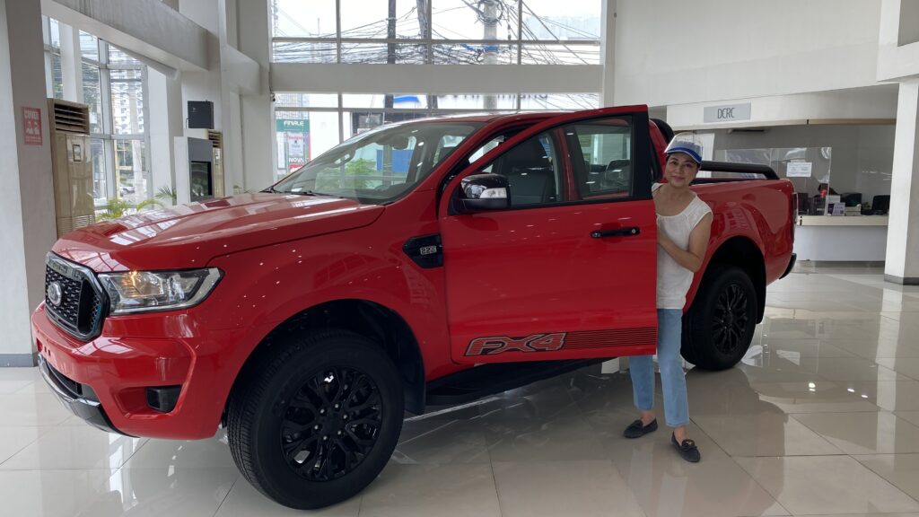 Red Ford Ranger