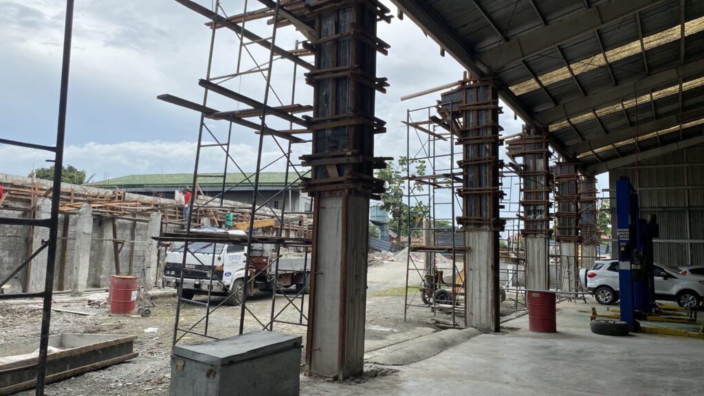 construction Ford Cainta