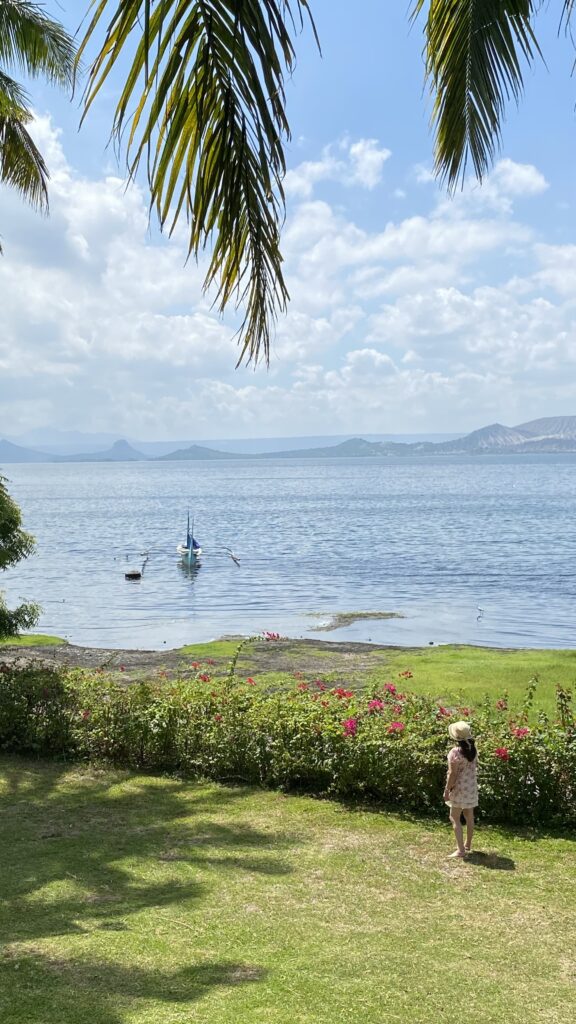 Oh my buhay at Taal Lake