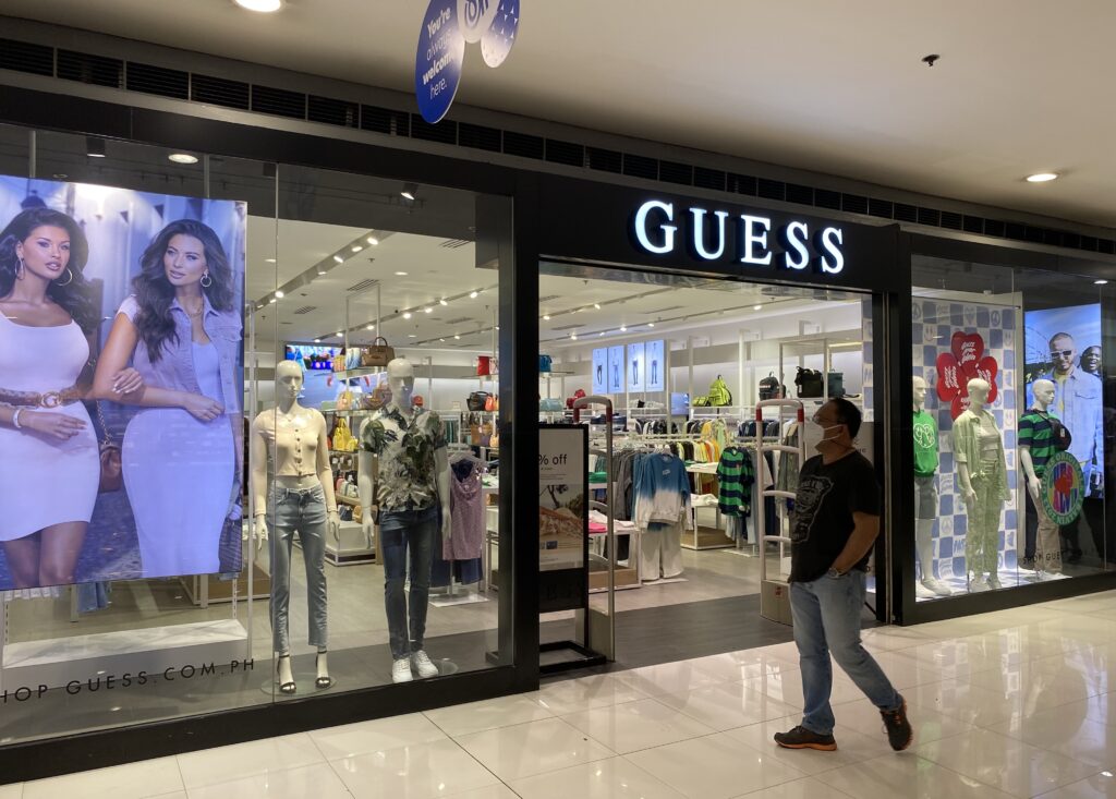 Guess in Megamall