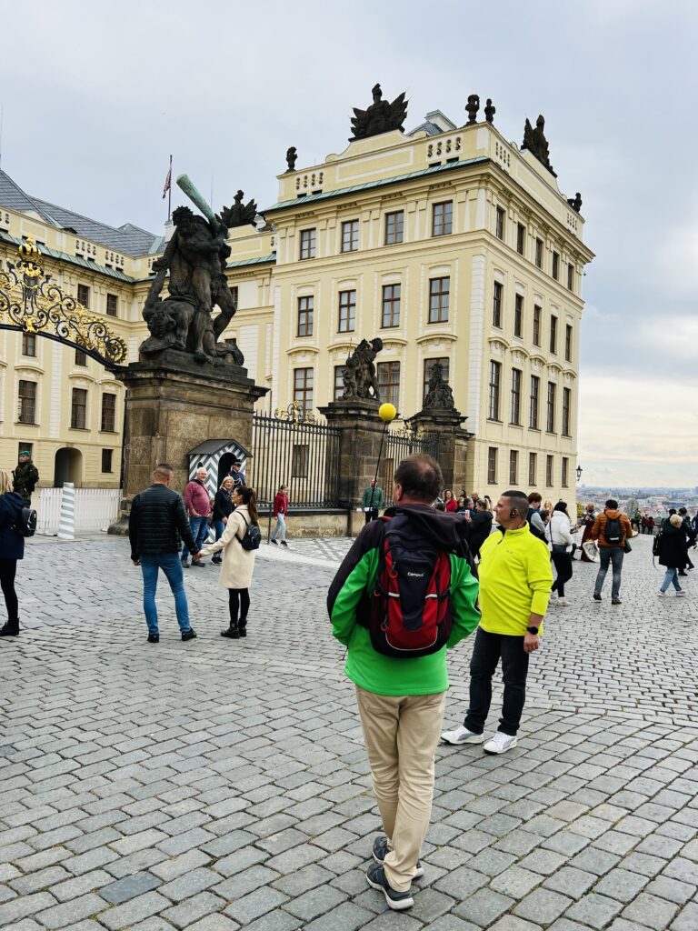 Walking tour, Prague