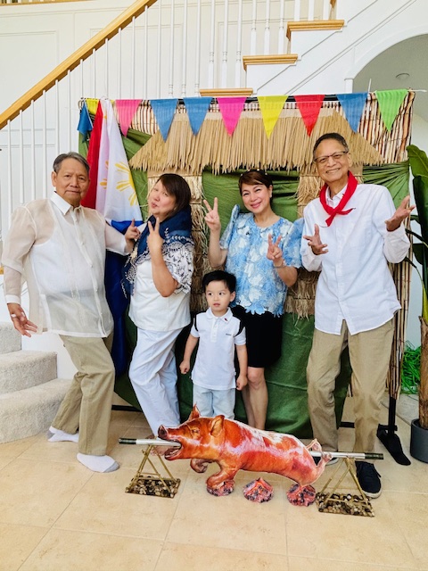 Tan siblings wacky